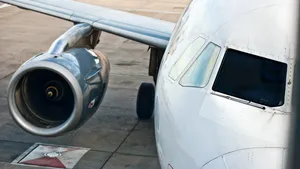 S-au ieftinit biletele de avion, după 3 luni de pandemie. Tot mai multe persoane îşi vor permite să călătorească