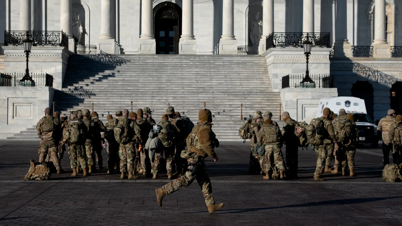 FOTO: Stare de asediu în SUA. Garda Naţională a fost convocată în Washington DC