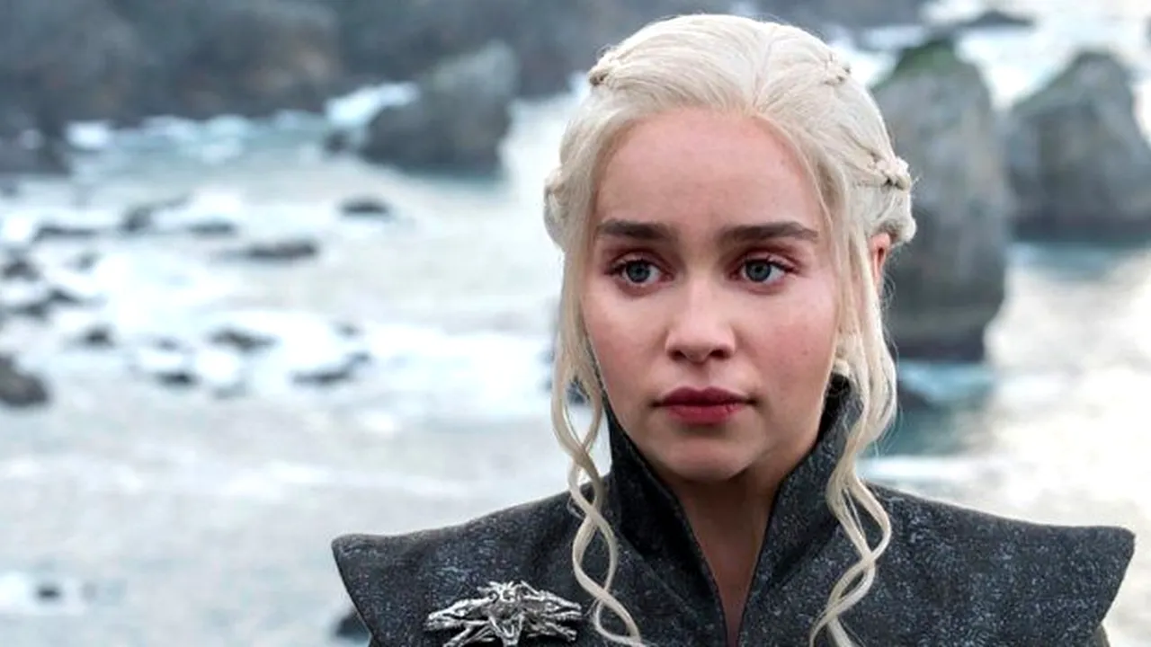Actriţa Emilia Clarke, din 