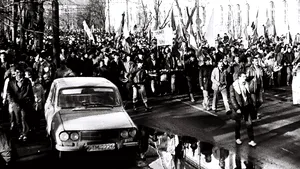 Ziua de 19 decembrie 1989 când PRESA străină începe să vadă că România se mişcă. Premoniţia: „lui Ceauşescu, calea unei retrageri paşnice (...) îi este închisă”