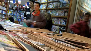 Ziarele româneşti continuă trendul descendent, tabloidele fiind în topul vânzărilor