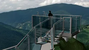Punct de belvedere cu pardoseală transparentă, în Masivul Rarău. Cum va arăta proiectul - FOTO