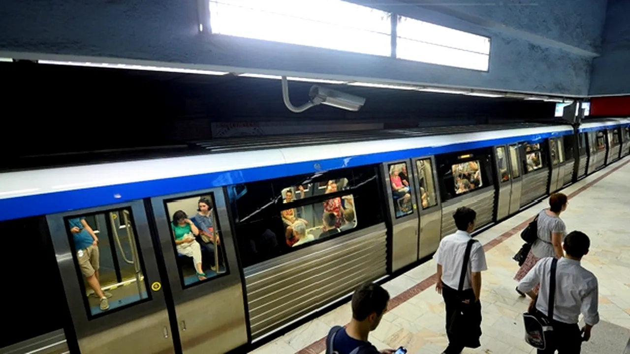 Metroul va avea program prelungit joi, când are loc meciul România - Finlanda 