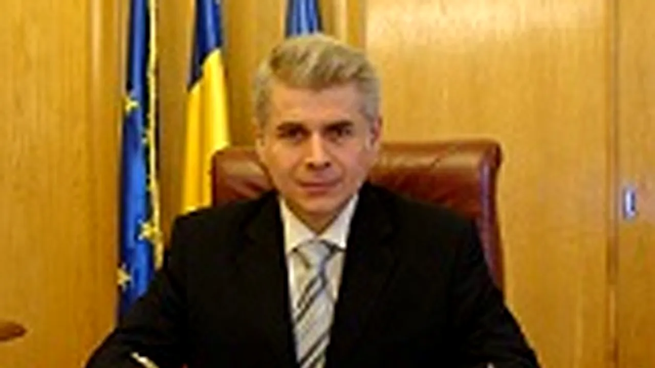 Bocăneanu, reţinut pentru infracţiuni de corupţie, eliberat din postul de prefect al judeţului Galaţi