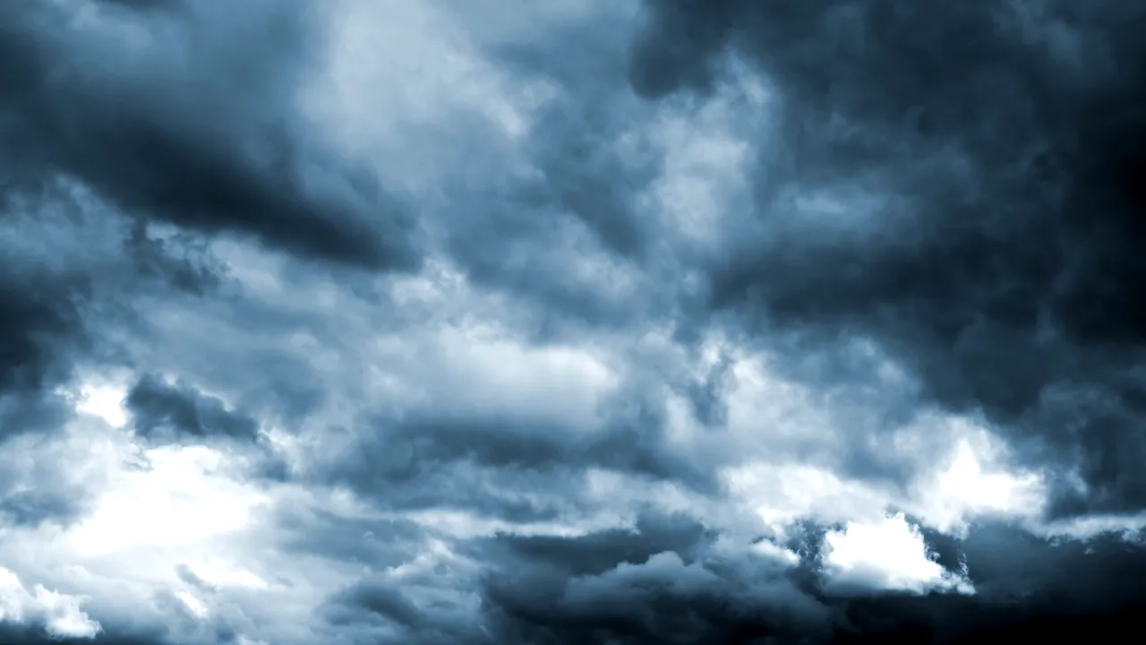ALERTĂ METEO cu efect imediat în mai multe judeţe: cod galben de furtună
