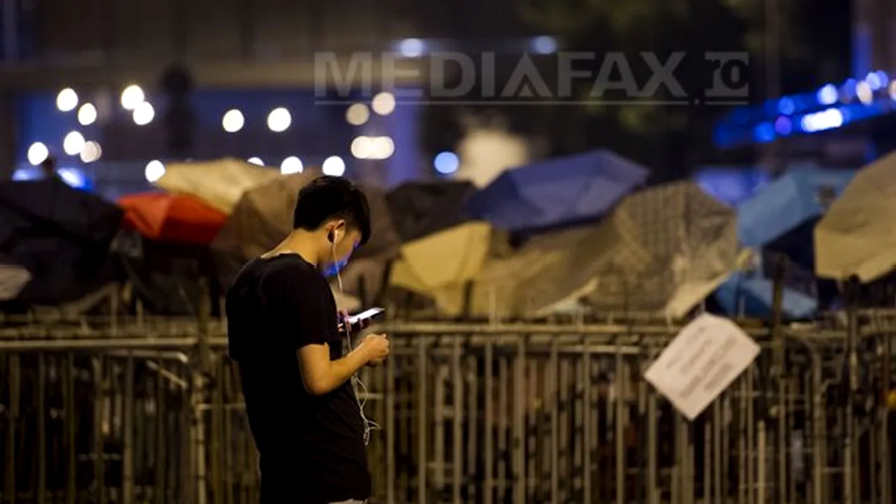 Manifestanţii din Hong Kong sunt vizaţi de un virus informatic care spionează dispozitive Apple
