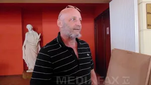 REPORTAJ: Instrumente cu care au fost tatuaţi mai mulţi regi, expuse de un colecţionar englez la Sibiu - GALERIE FOTO