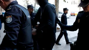 7 tone de haşiş, în drum spre Spania. Banda de traficanţi, prinsă la timp de poliţişti