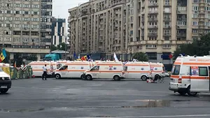 Ziua Ambulanţei | Ministerul Sănătăţii va semna vineri protocolul pentru demararea licitaţiei de ambulanţe