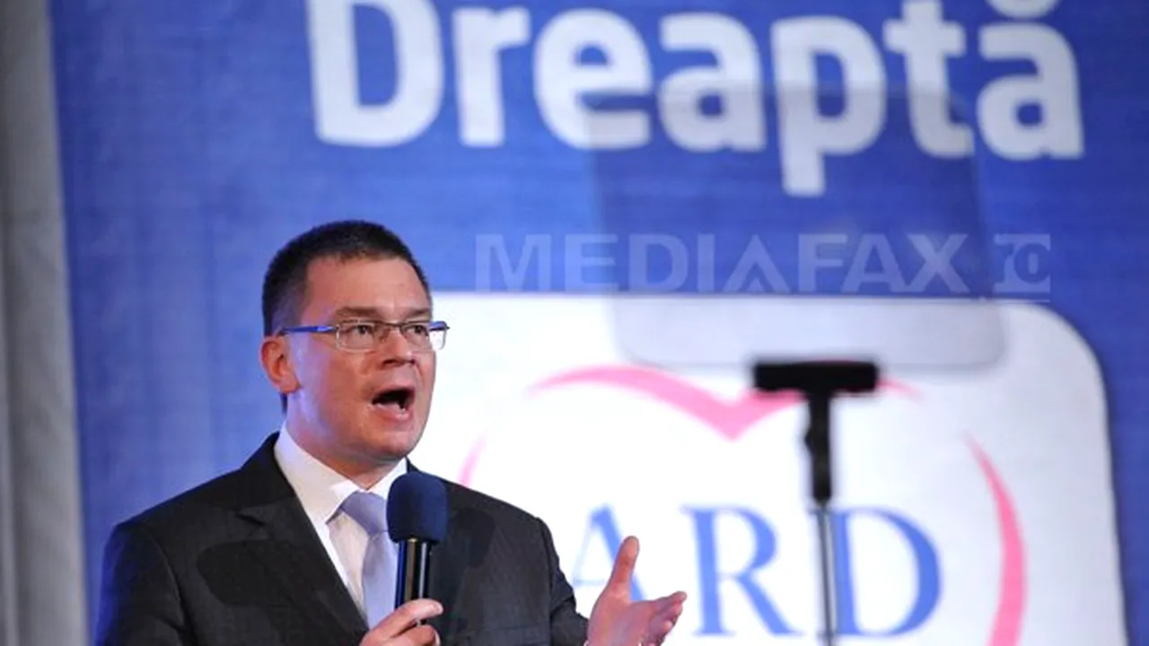 Mihai Răzvan Ungureanu: Mă gândesc serios cum am putea închega o cooperare politică cu PNL sub altă conducere