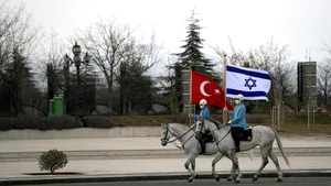 Israelul şi Turcia restabilesc deplin relaţiile diplomatice, după mai mulţi ani de tensiuni