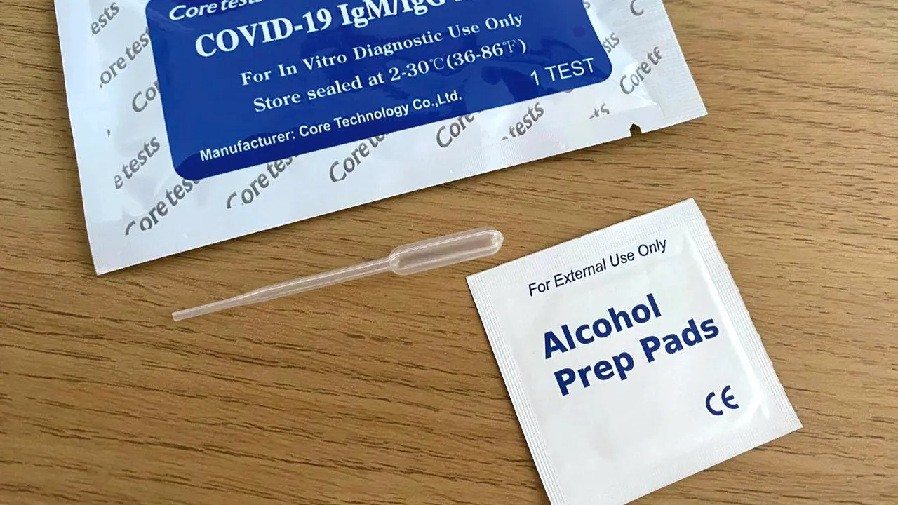 Noul trend. Cât costă testele de COVID 19 pentru acasă. Banale ca testul de glicemie