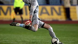 Ponta spune că a fost în tribună la Ajax-Steaua: Am luat goluri ca la şcoală