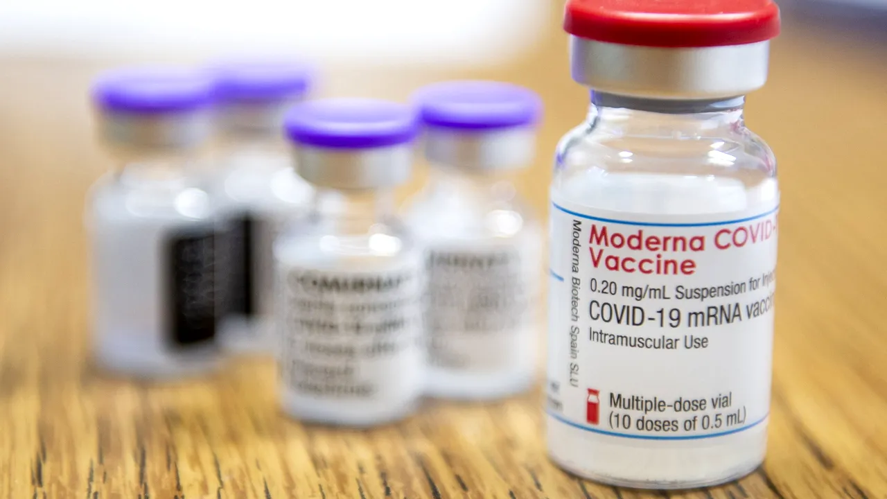 Moderna a cerut Statelor Unite să autorizeze a patra doză de vaccin împotriva COVID-19