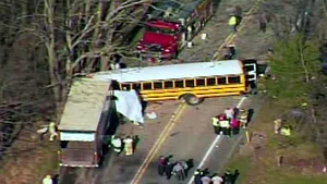 Un mort şi peste 20 de elevi răniţi în Pennsylvania, într-un accident rutier 