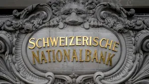 Banca Elveţiei a înregistrat la semestru pierderi record de 50 mld franci,după eliminarea plafonului