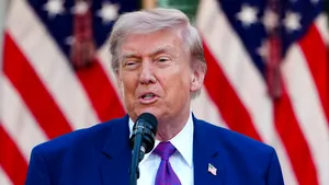 Trump: Detaliile acordului de pace cu Iranul „vor fi anunțate în curând”. Strâmtoarea Ormuz „va fi deschisă”