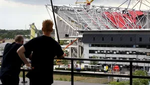 Olanda: Cel puţin un mort şi 14 răniţi după prăbuşirea acoperişului stadionului din Enschede