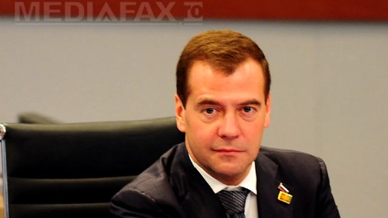Dmitri Medvedev crede în Moş Gerilă, dar este sceptic în privinţa Apocalipsei şi a extratereştrilor - VIDEO
