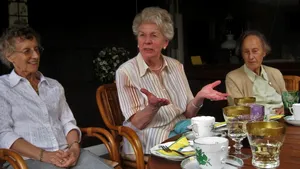 Poluarea aerului, asociată cu un risc crescut de Alzheimer în rândul a 28 de milioane de vârstnici