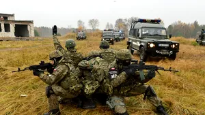 COMENTARIU Tudor Potra: Tancuri ungureşti în Transilvania? Odată admişi în Schengen, e posibil! 