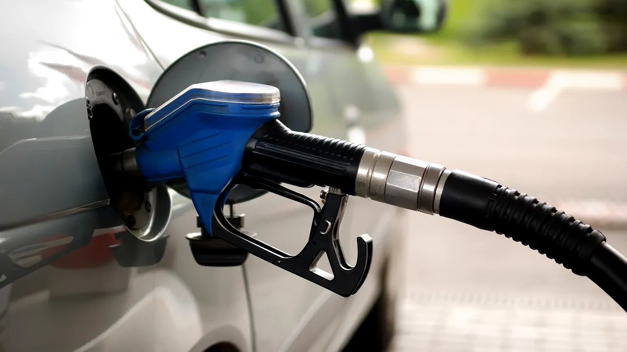 Ministrul Finanţelor, Ionuţ Mişa: Am observat „din presă” că scumpirea carburanţilor n-a fost pe măsura creşterii accizelor