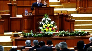 Boc acuză risipa şi nepăsarea fostului Guvern