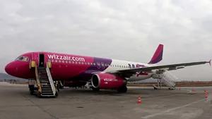 Aeronavă Wizzair întoarsă de la decolare ar putea pleca după 13.30