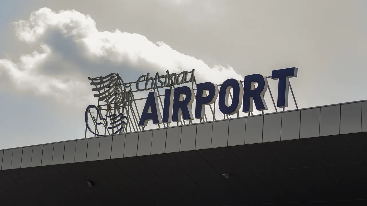 Fratele lui Igor Dodon, reţinut pe Aeroportul din Chişinău. Reacţia fostului preşedinte al Republicii Moldova
