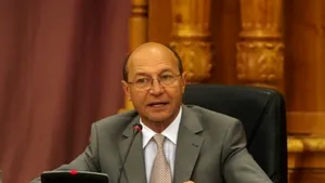 Băsescu susţine că trebuie să dispară 