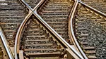 Locomotiva unui tren care transporta benzină a deraiat la intrarea în CF Măldăeni. Traficul este oprit