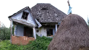 COMENTARIU Marius Oprea | USR-PLUS, inamicul tradiţiilor româneşti: acum, se iau la trîntă şi cu ”Pluguşorul”