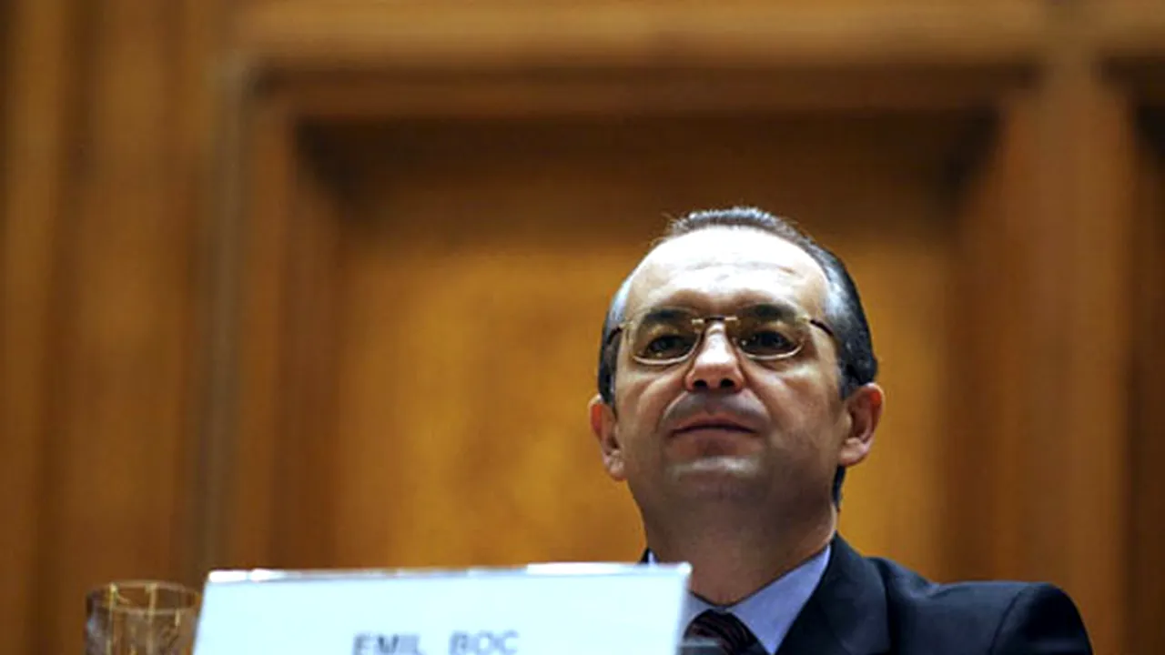 Ajuns la Iaşi, Boc anunţă că este dispus să discute cu sindicatele, dar în limitele bugetare
