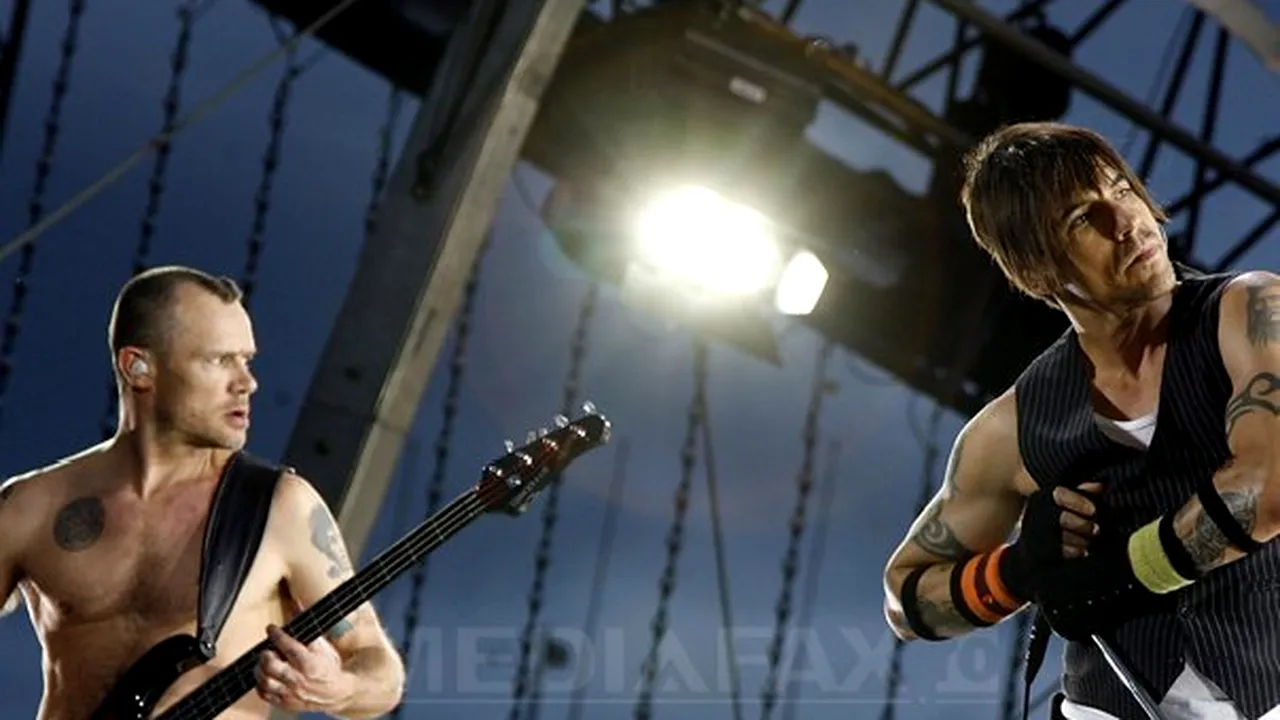 Ce trupe vor deschide concertul Red Hot Chili Peppers de la Bucureşti