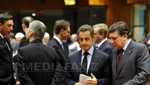 Liderii europeni analizează introducerea unui program de garanţii pentru a susţine băncile