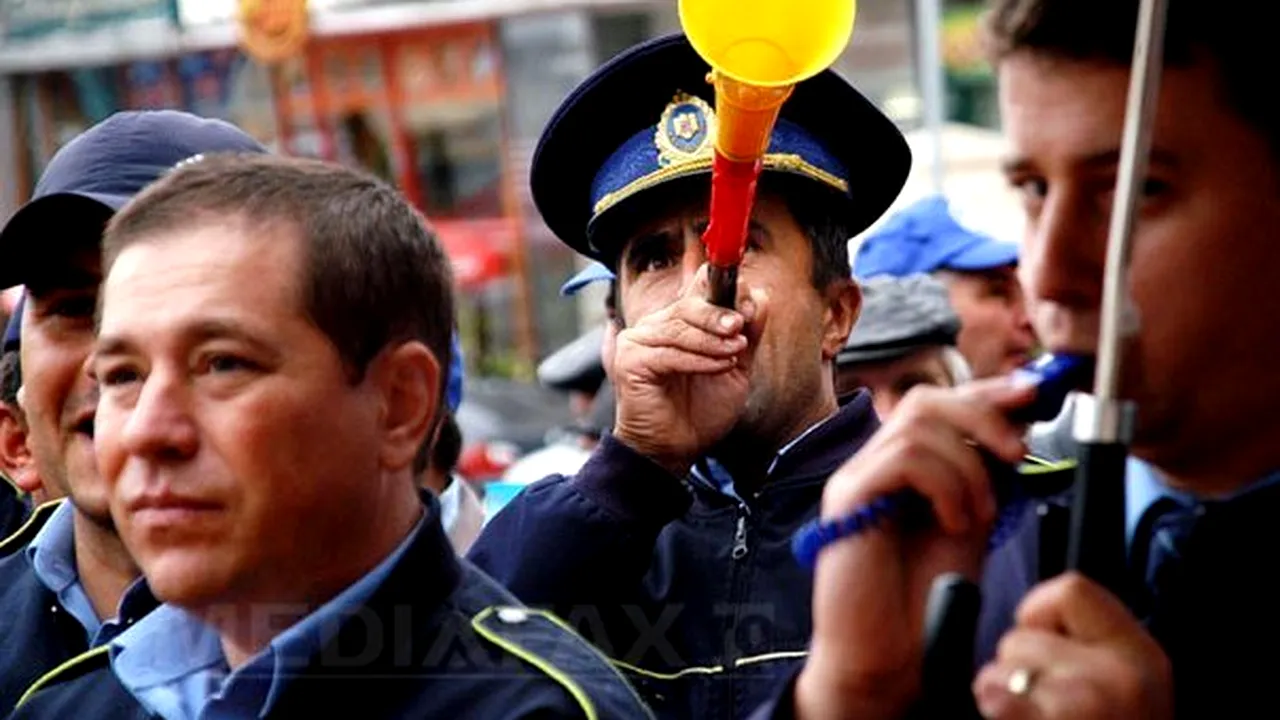 Protestul poliţiştilor şi efectele sale - primejdia disoluţiei autorităţii