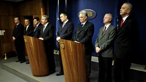 Retragerea PSD din Guvern şi numirea interimarilor PDL; cronologia evenimentelor de joi