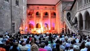 Începe a patra ediţie SoNoRo Conac: Seară Art Deco, muzica anilor ’20-’30, piese de Sibelius şi Elgar - FOTO