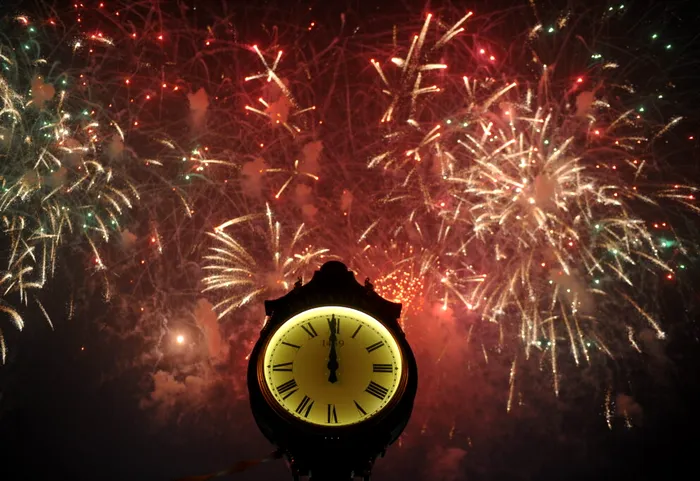 SOCIAL La ce oră intră Revelionul 2026 în lume, raportat la România. Primele locuri și cele mai ciudate ore