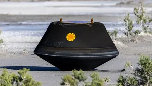 Brian May, chitaristul trupei Queen, a ajutat NASA să recupereze o mostră dintr-un asteroid