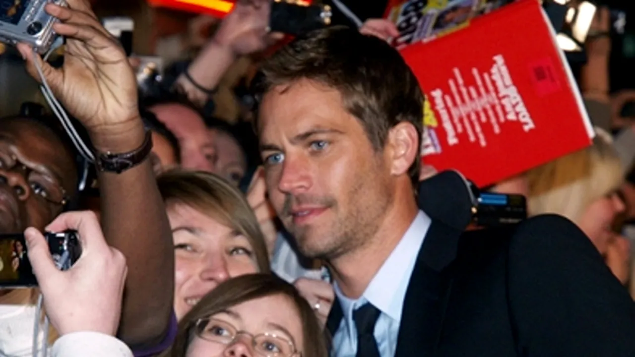 DRAMĂ la Hollywood: Imagini de la locul accidentului în care şi-a pierdut viaţa actorul Paul Walker - VIDEO