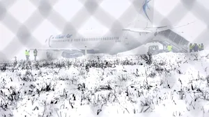 REACŢIA ROMATSA după incidentul de pe aeroportul din Cluj: Piloţii Blue Air ştiau că aterizează pe pistă cu zăpadă umedă şi coeficient de frânare mediu. Administraţia nu are niciun fel de atribuţii privind curăţarea pistei