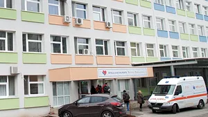 Toate paturile ATI pentru bolnavii Covid din judeţul Hunedoara sunt ocupate