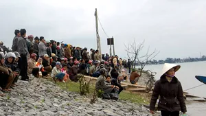 Cel puţin 40 de morţi în Vietnam, după naufragiul unui feribot