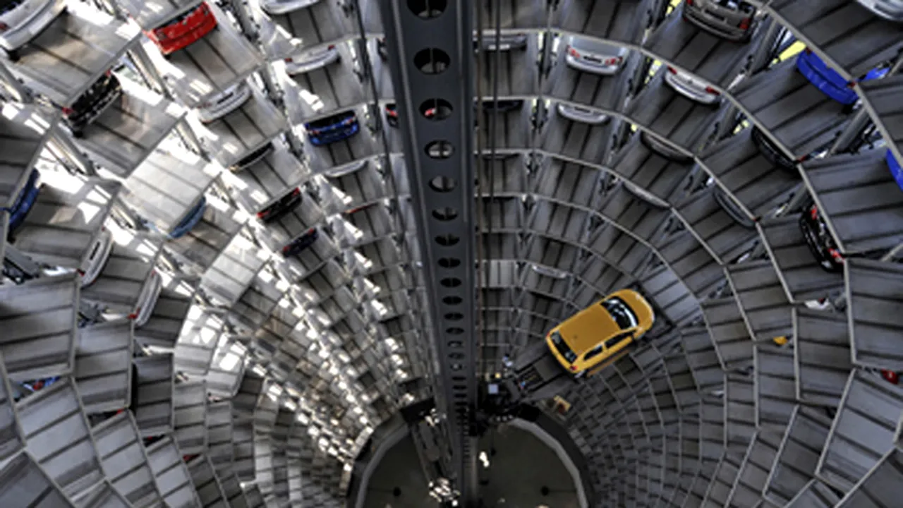 Prima creştere din auto din ultimele cinci luni: Vânzări mai mari cu 10% în octombrie faţă de luna anterioară