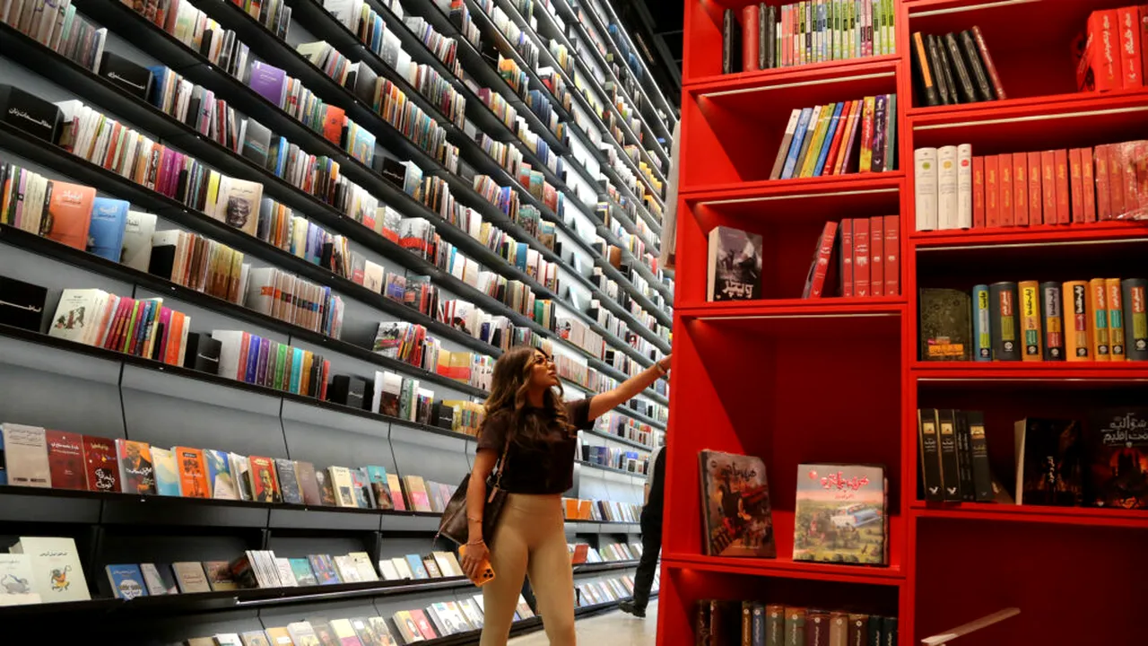 Ce este „biblioterapia” și de ce tot mai mulți oameni apelează la ea?