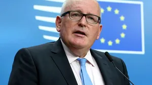Frans Timmermans, numărul doi din Comisia Europeană, a intrat în autoizolare