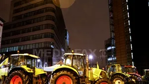 Protest cu tractoare la Bruxelles, faţă de măsurile de austeritate şi Parteneriatul transatlantic - FOTO