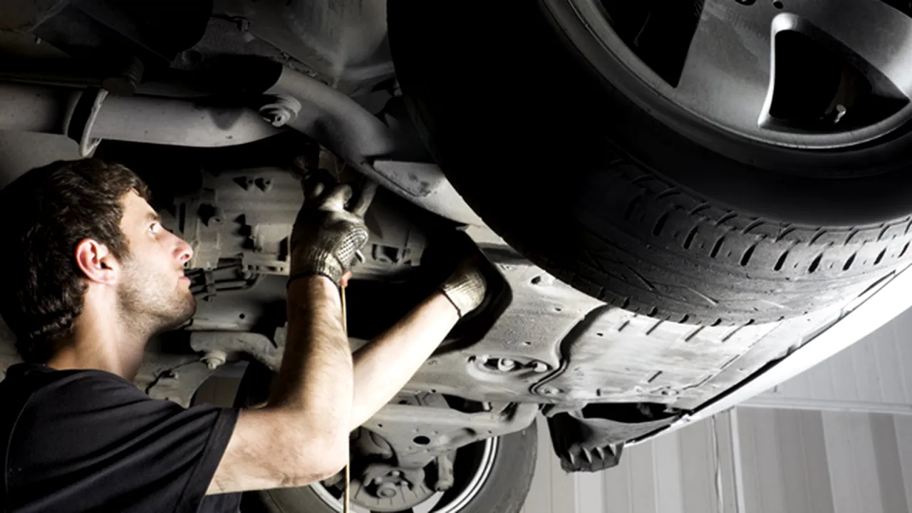 Asociaţia service-uri auto din România cere sprijin Ambasadei Chinei pentru recrutarea cetăţenilor chinezi 