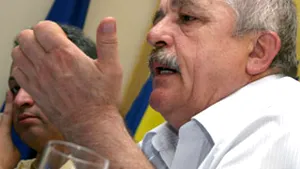 Remeş: Populaţia, să demonstreze în stradă cu lumânări pentru retragerea din Irak